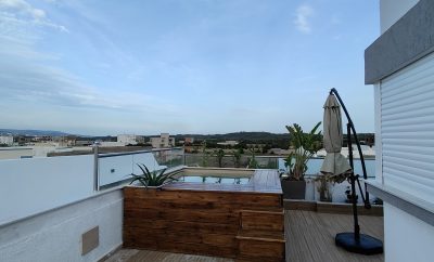 Appartement avec terasse et 2 chambres